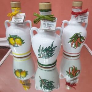 Bottiglie di olio in ceramica